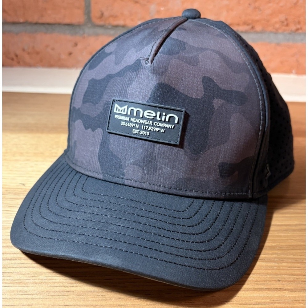 Melin Odyssey Hydro Hat Cap Snap Back Mens Large Black Camouflage Trucker Mesh